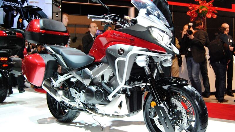 Honda Crossrunner 2015 e Forza 125, video EICMA