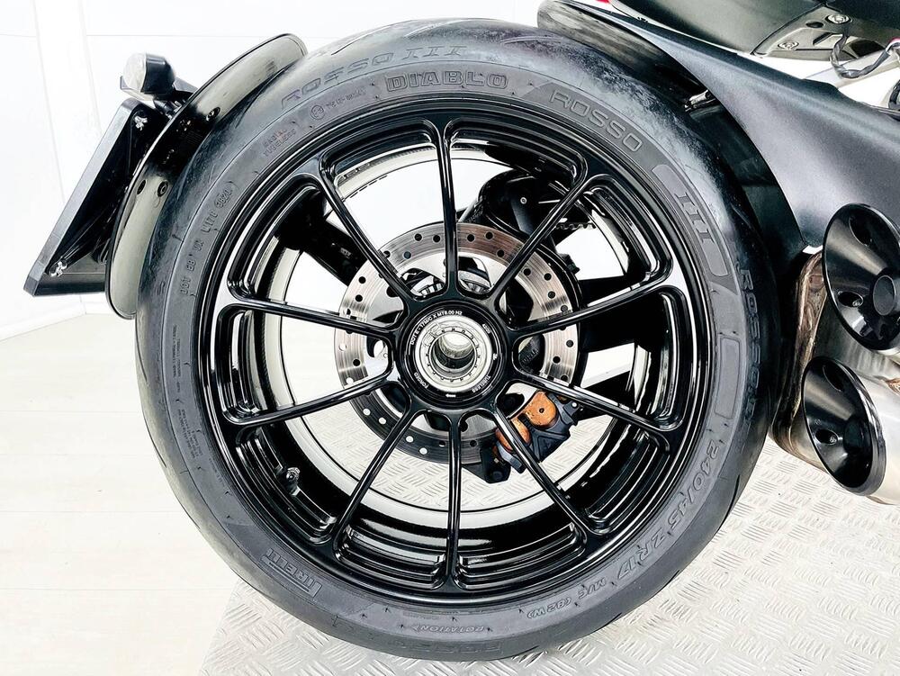 Ducati XDiavel 1262 Black Star (2021) (8)