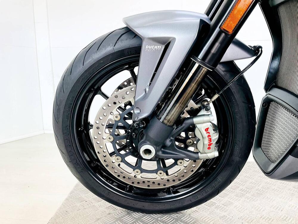 Ducati XDiavel 1262 Black Star (2021) (14)