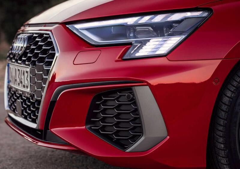 Audi A3 Sportback (2020-->>) (37)