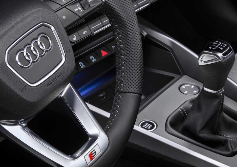 Audi A3 Sportback (2020-->>) (45)