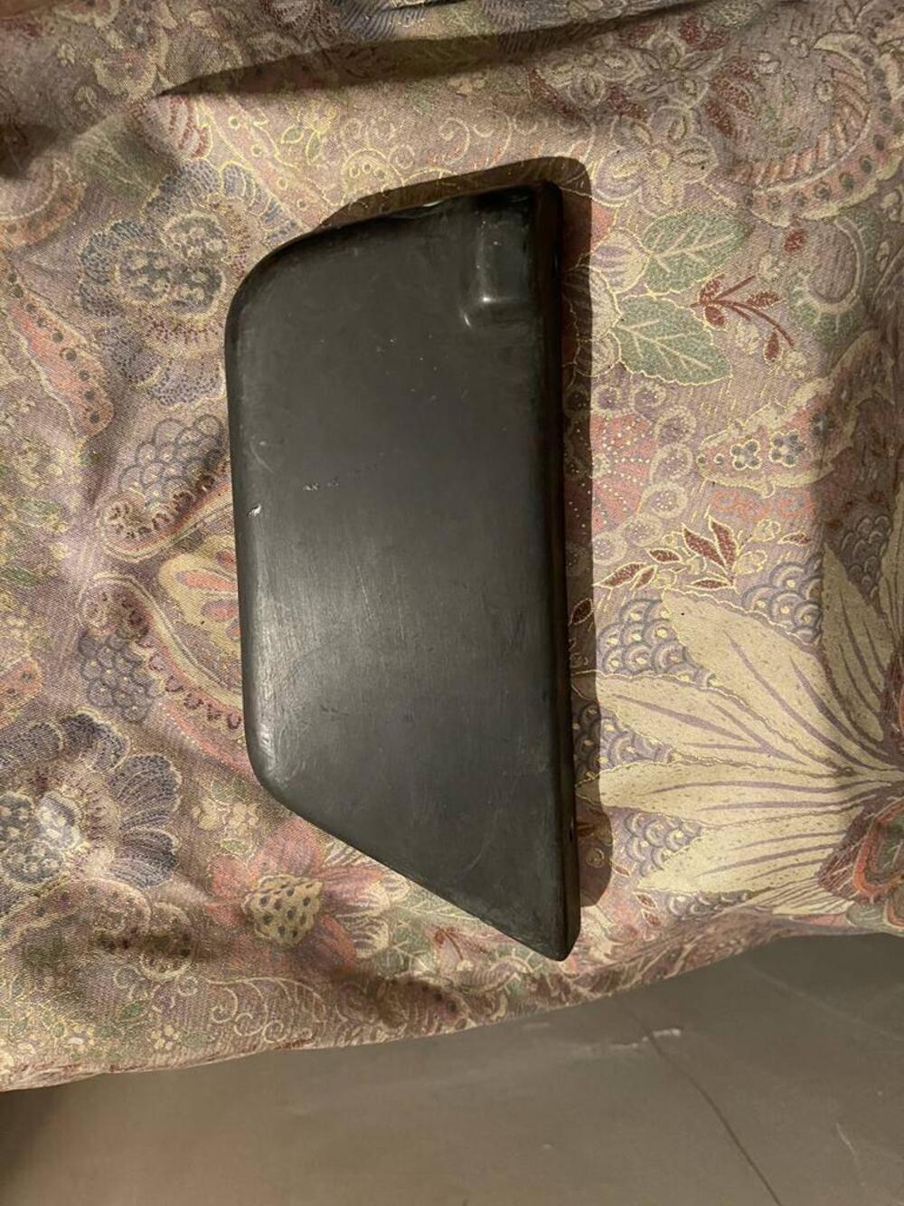 DEFLETTORI AEREODINAMICI ORIGINALI PER MOTO GUZZI (7)