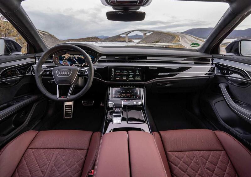 Audi A8 (2017-->>) (13)