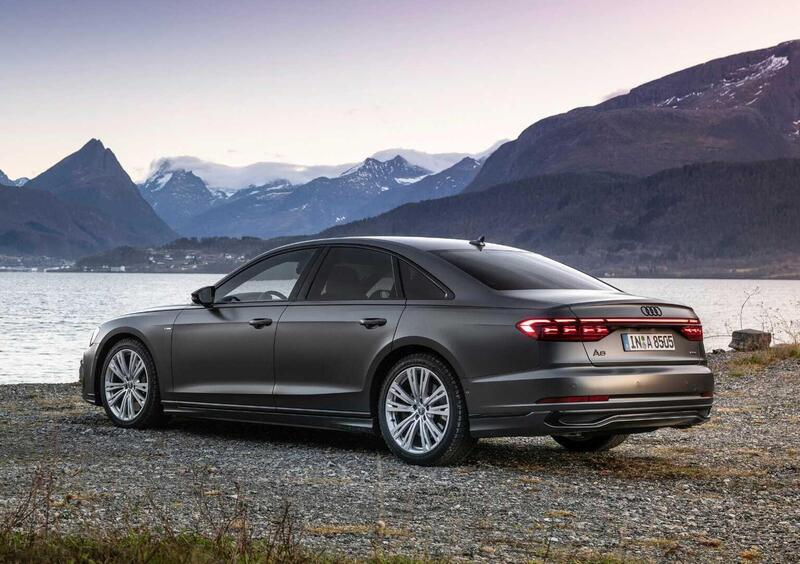 Audi A8 (2017-->>) (3)