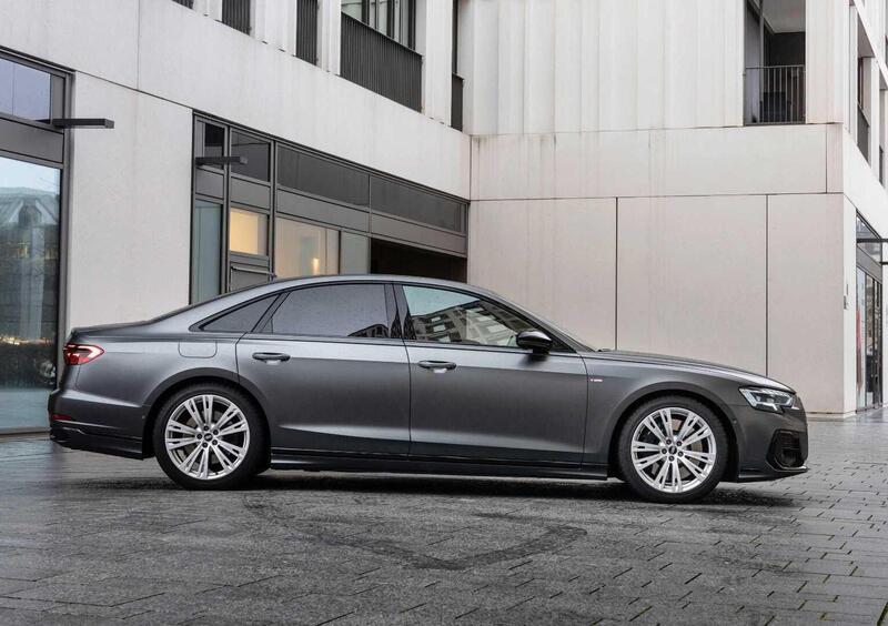 Audi A8 (2017-->>) (8)