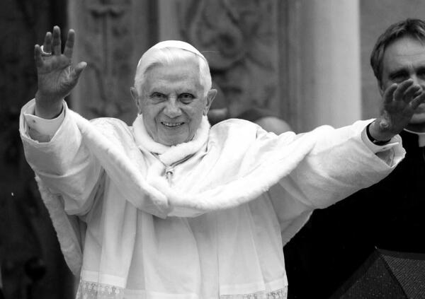 La teologa femminista: &ldquo;Ratzinger primo a riconoscere il problema dei pedofili. Ma non l&rsquo;ha risolto&rdquo;