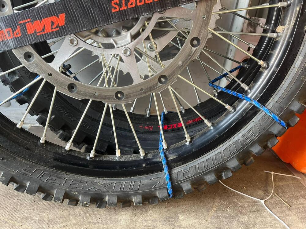 Yamaha YZ 250 F Monster Energy (2022) (9)