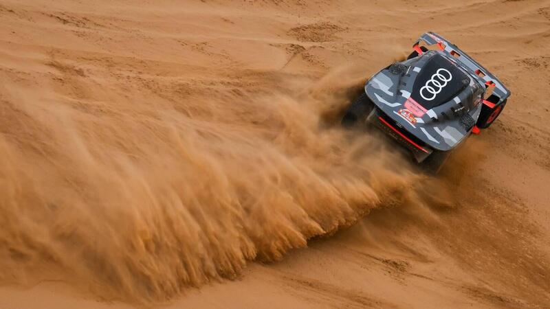 Dakar 2023-D8. Sainz&hellip; No, Loeb. Ma la Dakar, Si Vince nel Deserto o a Tavolino?