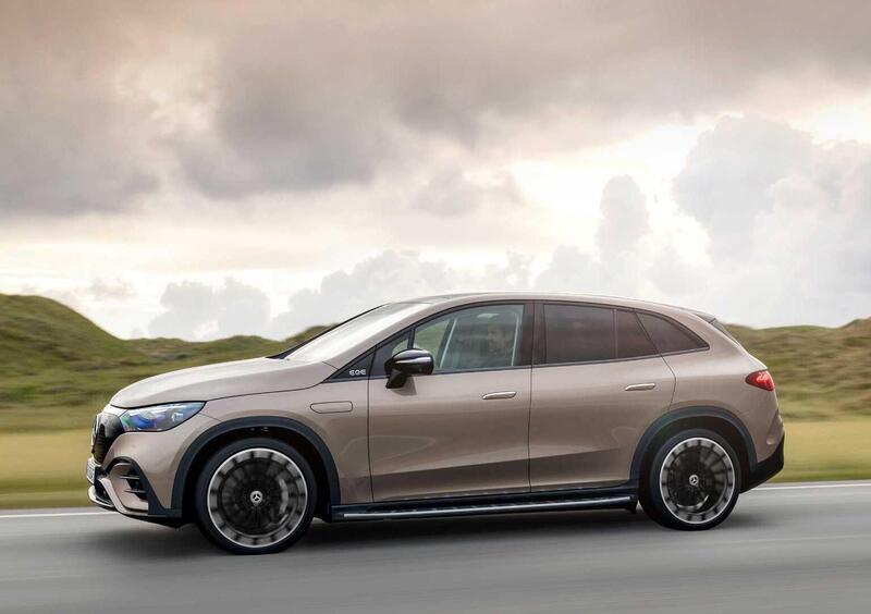 Mercedes-Benz EQE SUV (2022-->>) (3)