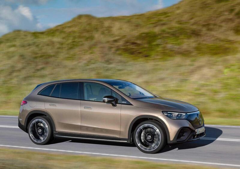 Mercedes-Benz EQE SUV (2022-->>) (10)