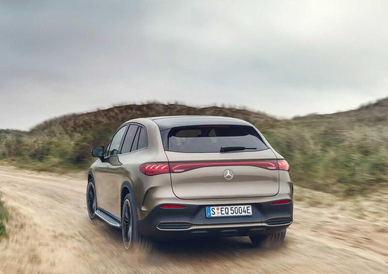 Mercedes-Benz EQE SUV (2022-->>) (14)