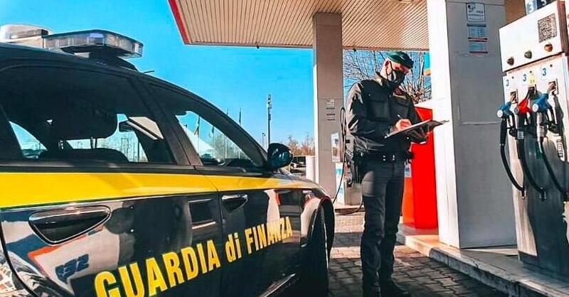 Carburanti. Al via i controlli della Finanza per combattere il rincaro