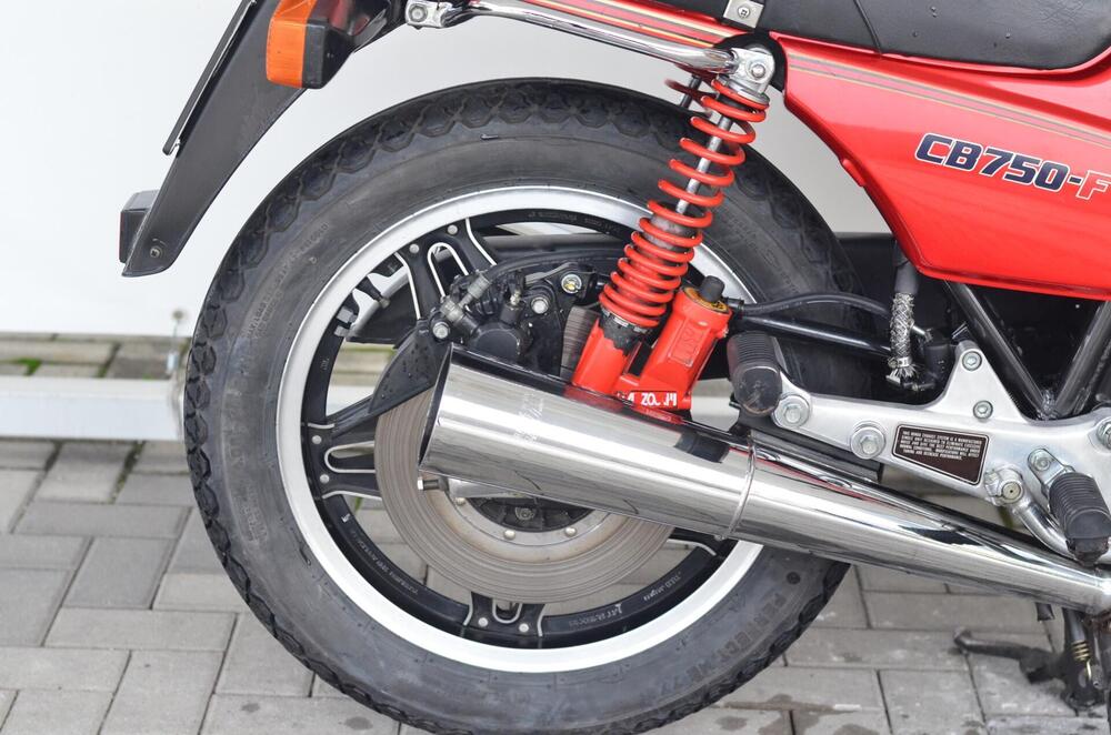 Honda CB 750 F (2)