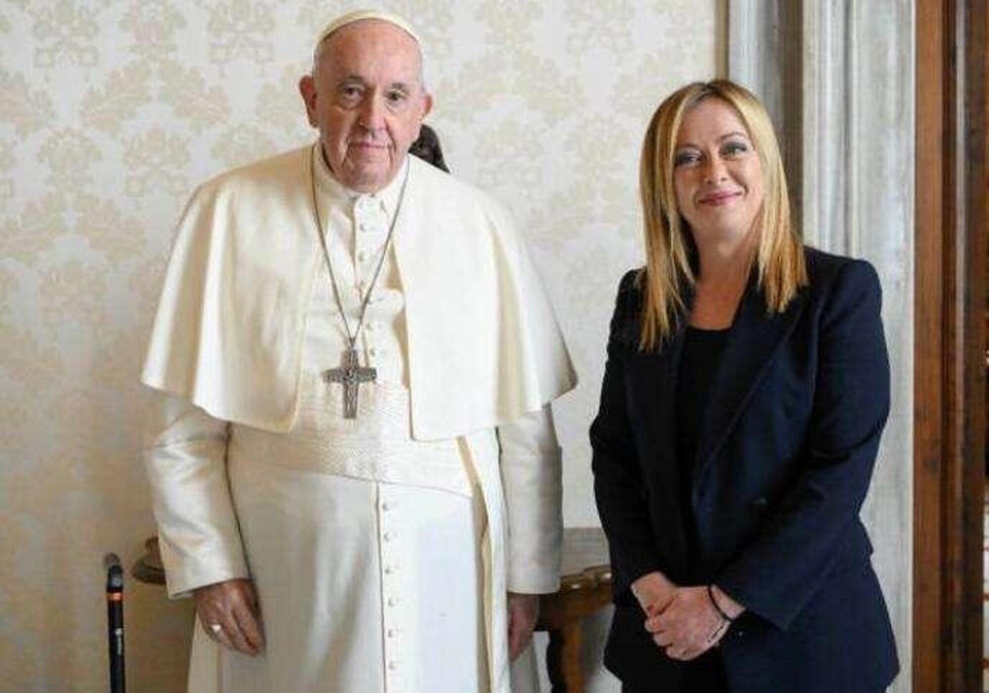 Il colloquio tra Papa Francesco e Giorgia Meloni