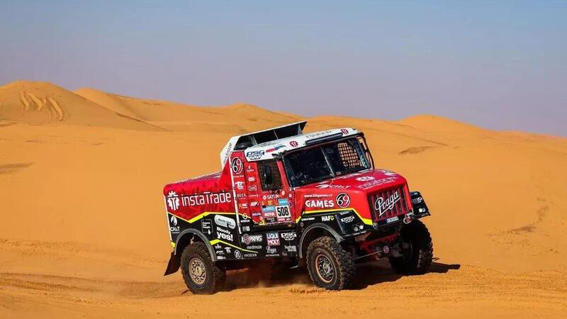 Dakar 2023: spettatore travolto da un camion, morto 