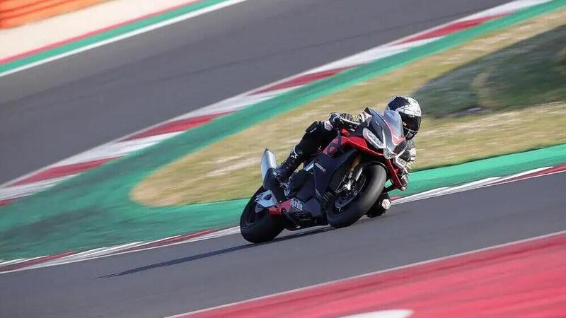 Novit&agrave; per il V4 Aprilia ... &egrave; arrivata l&#039;ora di &quot;variare&quot;?