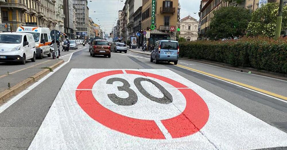 Milano a 30km/h, le reazioni dei principali quotidiani: da &ldquo;fa schifo&rdquo; a &ldquo;citt&agrave; modello&rdquo;. Ma prevalgono i critici