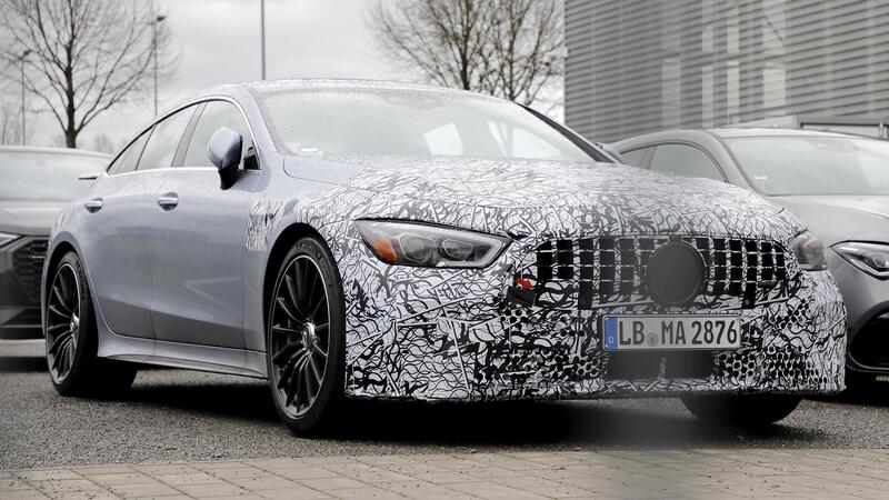 Mercedes AMG GT 4 porte, ecco le foto spia del nuovo Facelift