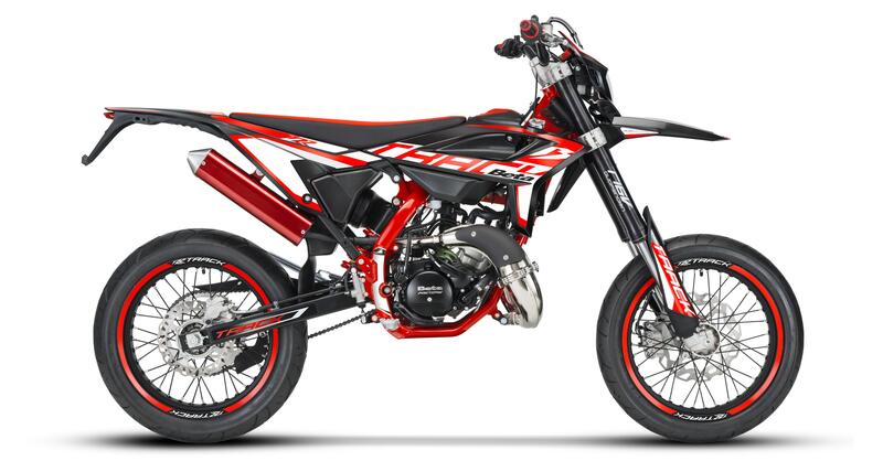 Beta RR 50 Enduro e Motard 2023: anche voi vorreste avere 14 anni?