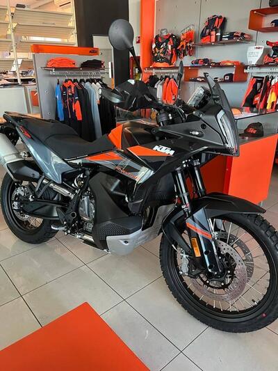 KTM 890 Adventure (2023 - 26) nuova