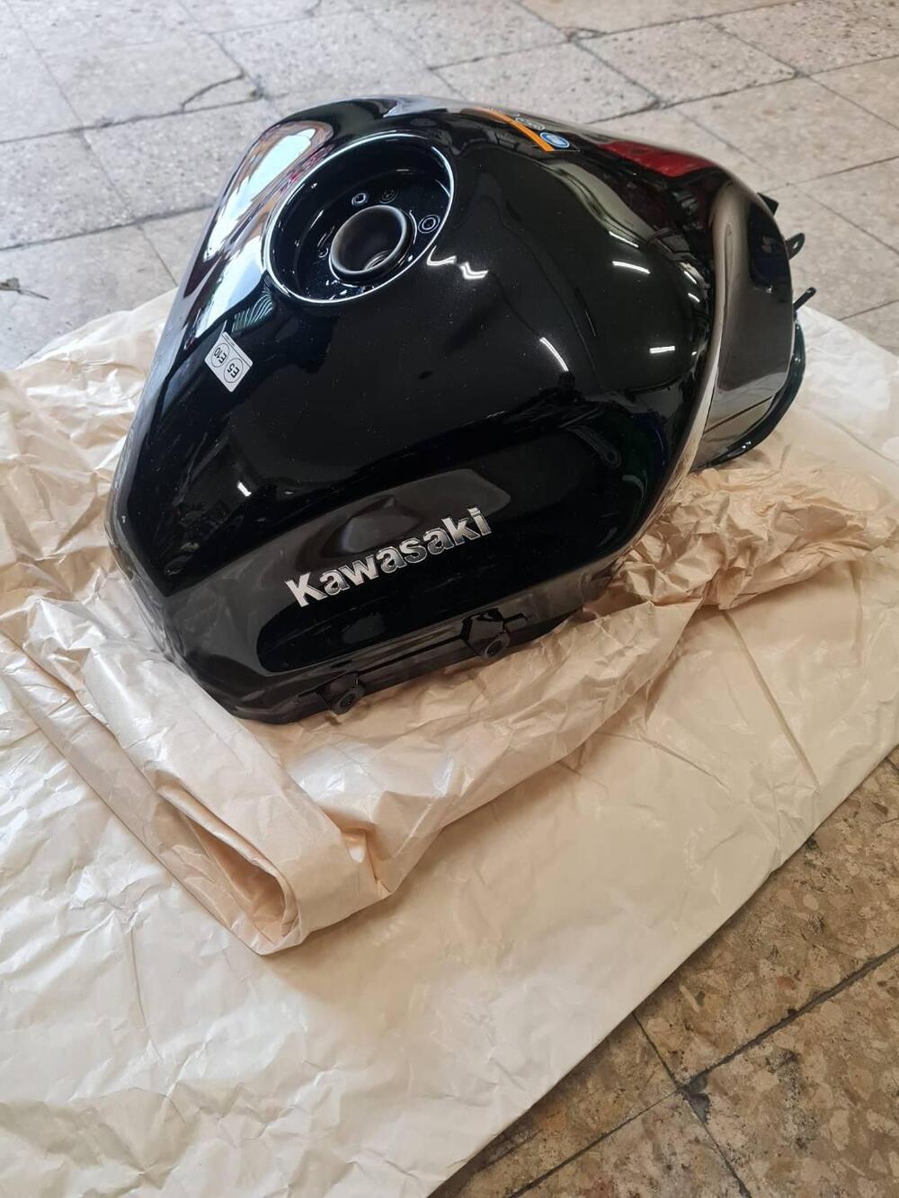 Serbatoio Kawasaki Ninja 1000 SX 2020/2023 (3)