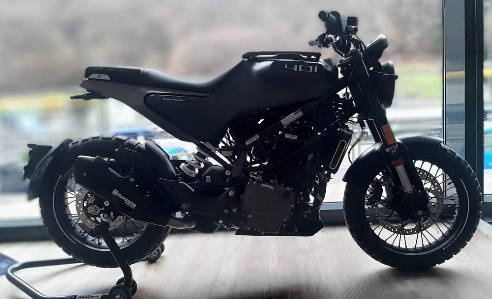 Husqvarna Svartpilen 401 (2021 - 23) (2)