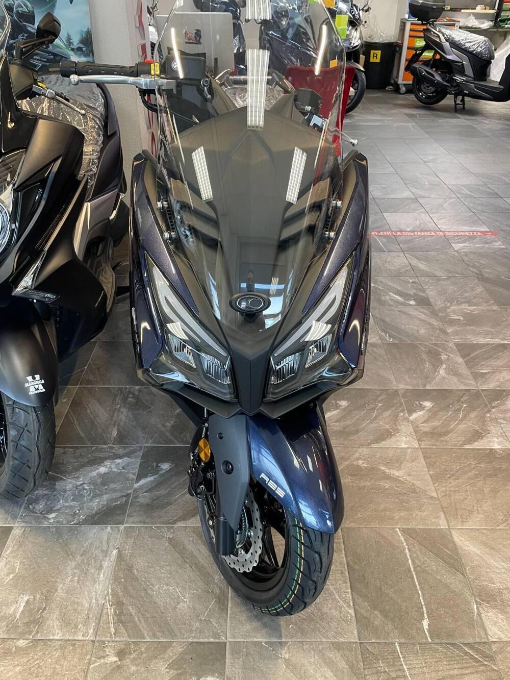 Kymco X-Town 300i City (2021 - 25) (2)