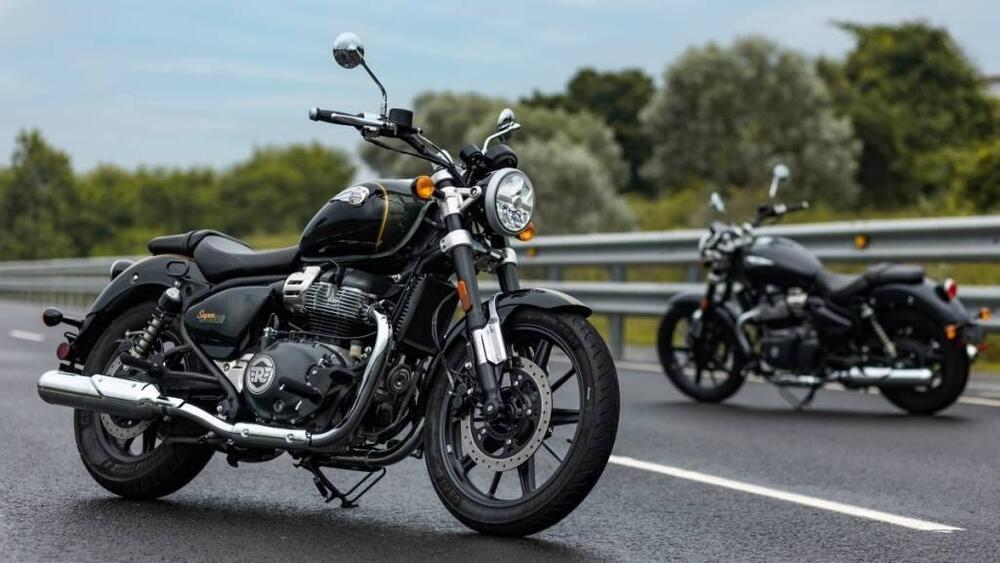 Royal Enfield Super Meteor 650 (2023 - 25) (4)