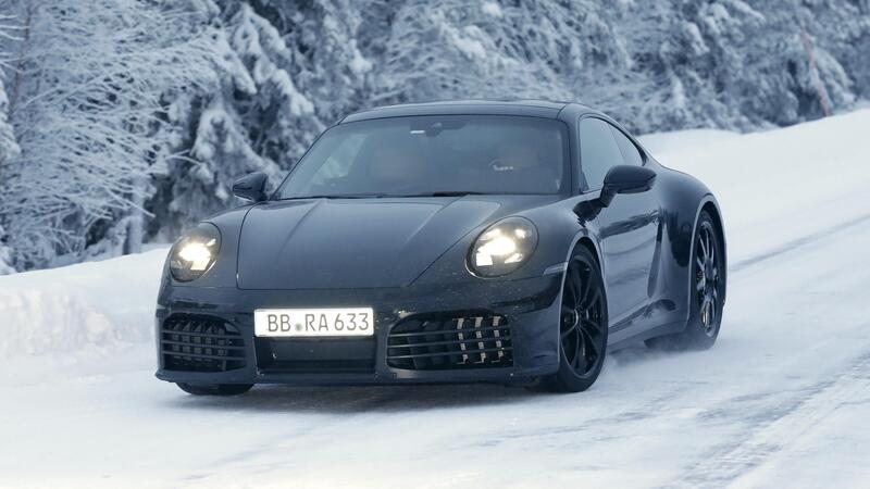 Cosa ci fa una Porsche 911 sulla neve? [Foto Spia]