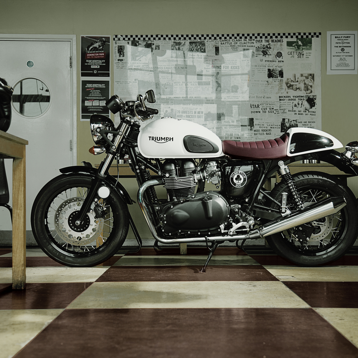 Triumph Thruxton 900 ACE (2014 - 15)