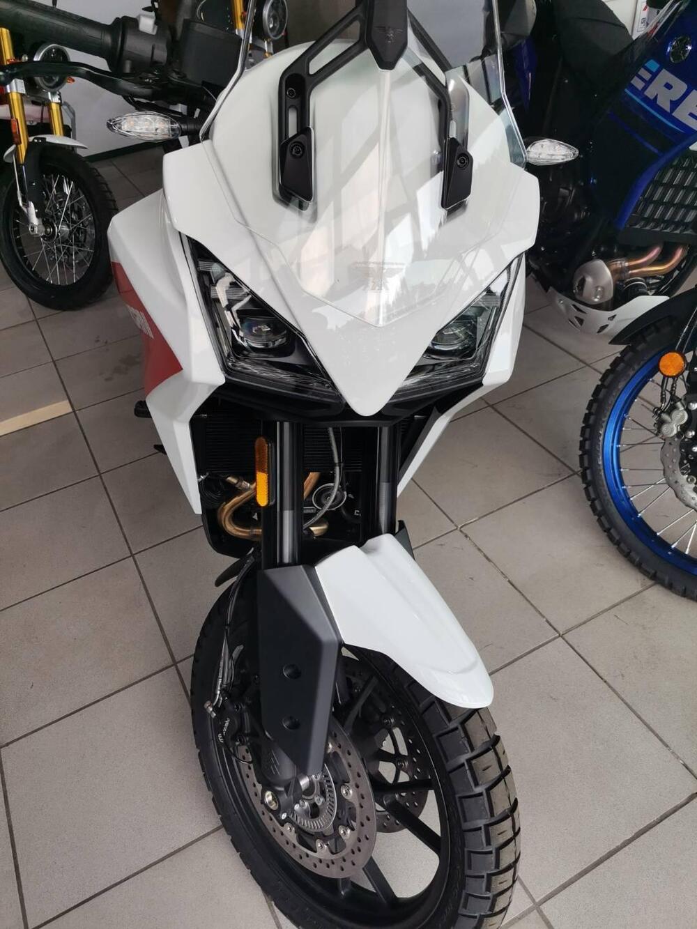 Moto Morini X-Cape 650 (2021 - 25) (2)