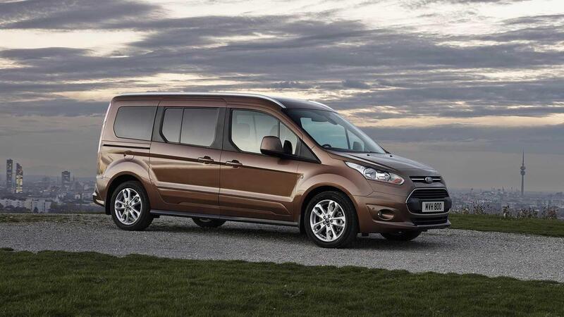 Ford Tourneo Connect 1.5 TDCi 120 CV Titanium 