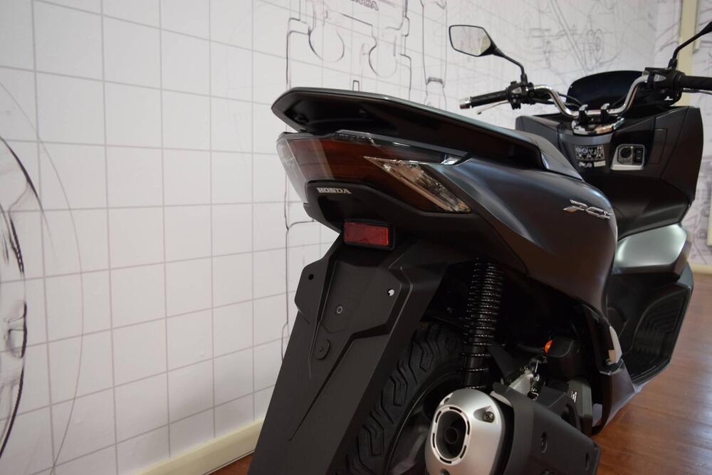 Honda PCX 125 (2021 - 24) (9)