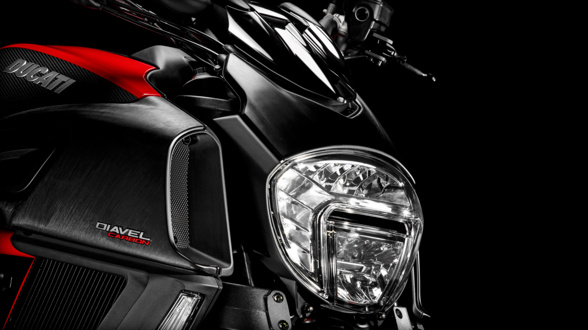 Ducati Diavel 1200 Carbon (2014 - 16)