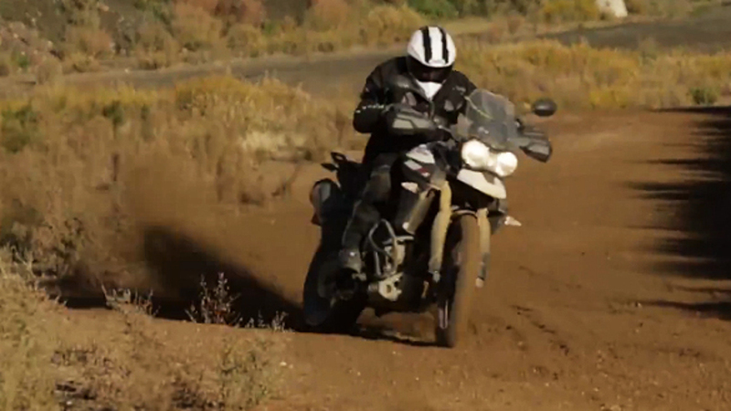 Triumph Tiger 800 XR e XC: il video della nostra prova