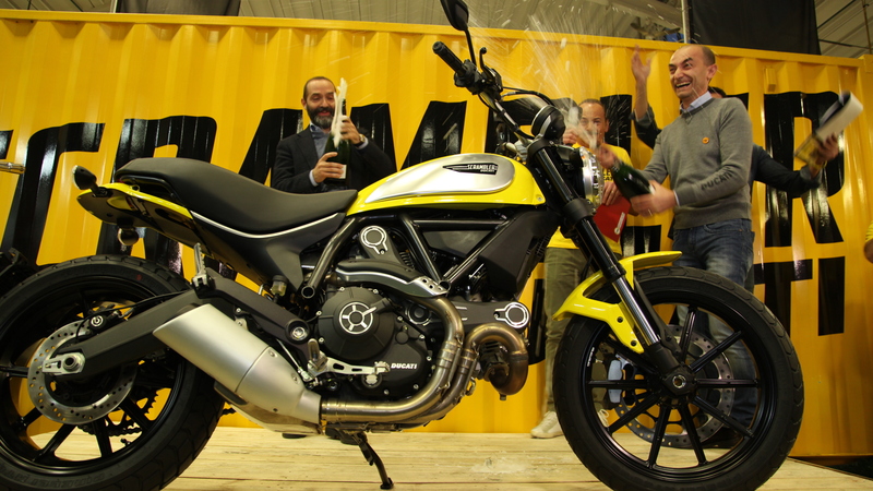 Ducati Scrambler: a Borgo Panigale &egrave; iniziata la produzione