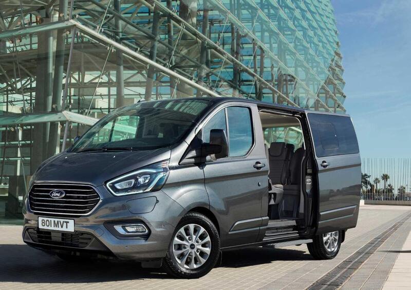Ford Tourneo Custom (3)