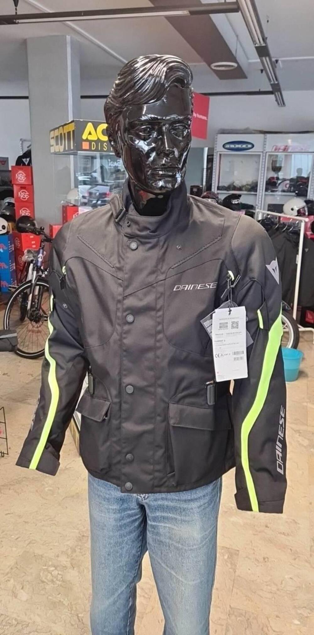 GIACCA TEMPEST 2 D-DRY BLACK/FLUO YELLOW Dainese