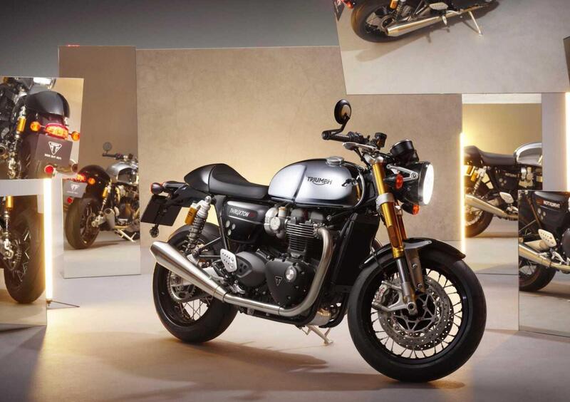 Triumph Thruxton 1200 Thruxton RS Chrome Edition (2023) (2)