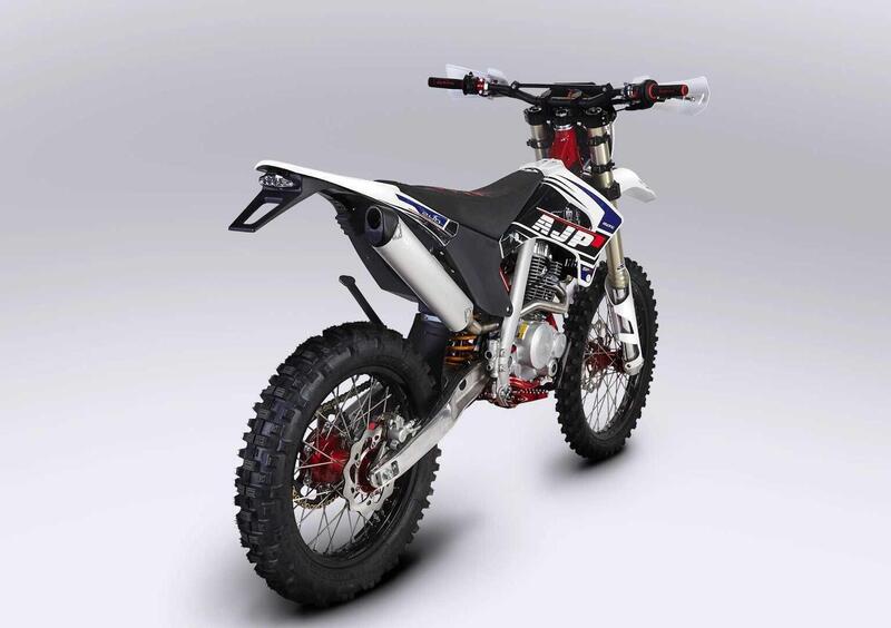 AJP SPR 240 SPR 240 Extreme Enduro (2023 - 25) (2)