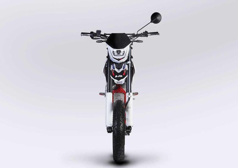 AJP SPR 240 SPR 240 Supermoto (2023 - 25) (4)