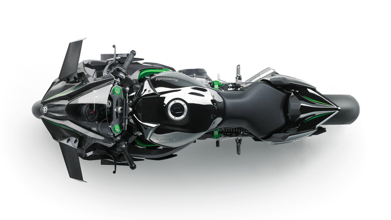 Massimo Clarke: &ldquo;Kawasaki H2R: The ultimate motorcycle?  Ovvero, una moto esagerata!&rdquo;