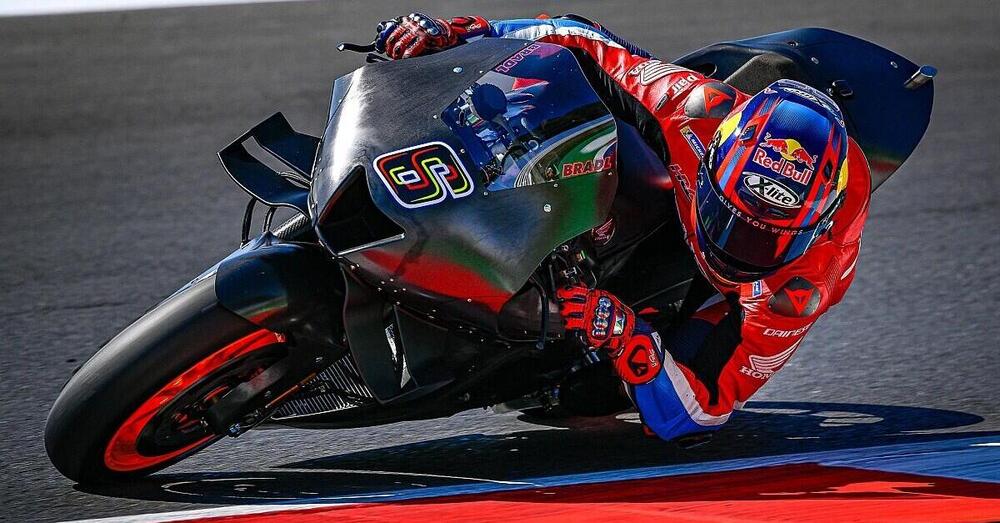 La Honda di Marc Marquez &eacute; gi&aacute; davanti! Sorpresa a Jerez in mezzo a quelli della SBK... 
