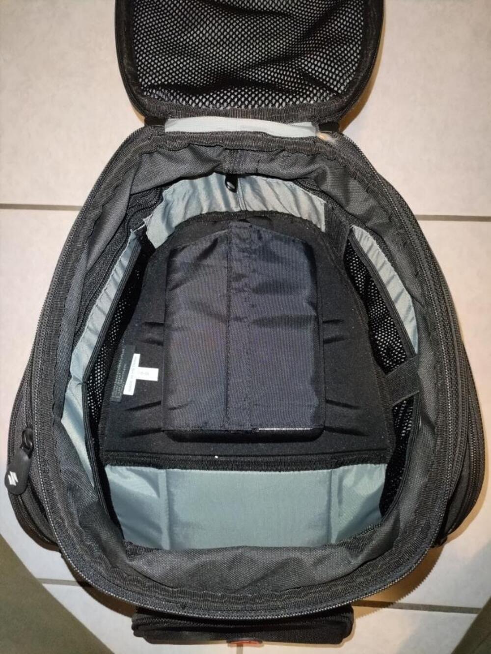 borsa serbatoio v strom Suzuki (3)