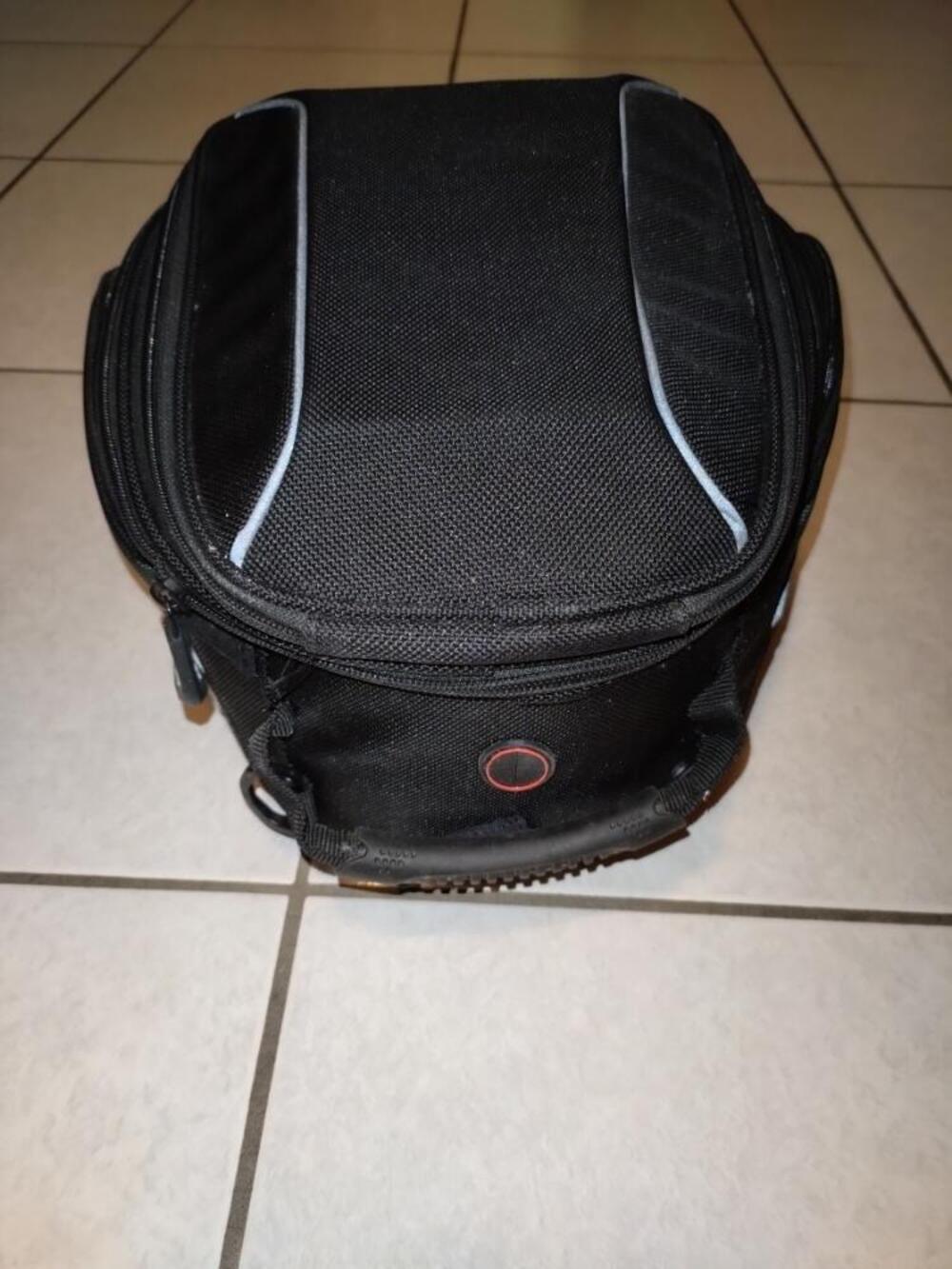 borsa serbatoio v strom Suzuki (4)