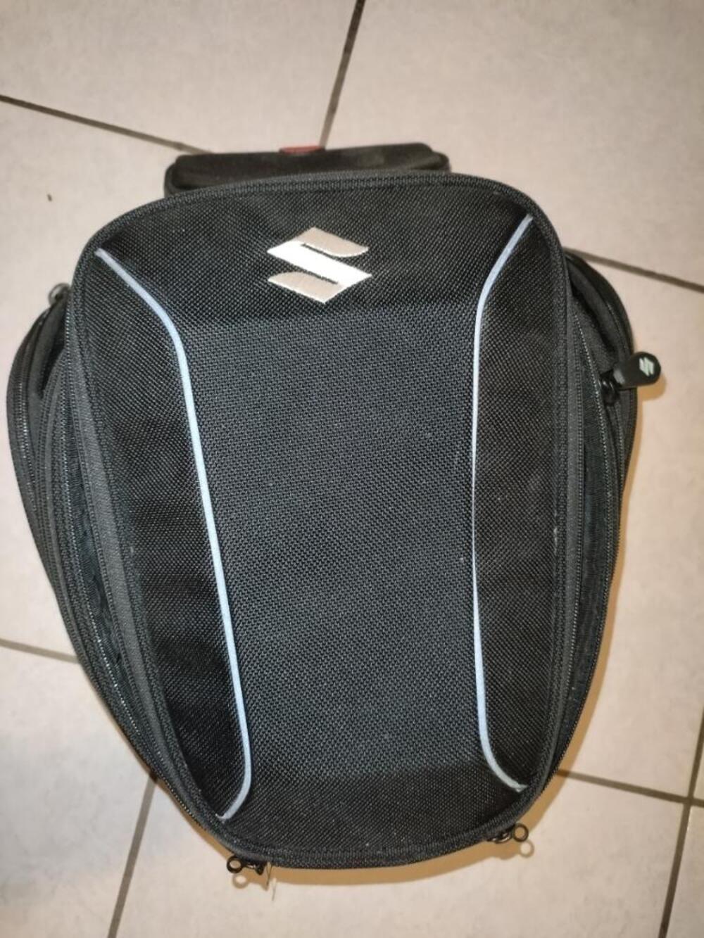 borsa serbatoio v strom Suzuki (7)