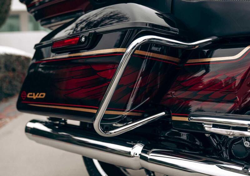 Harley-Davidson CVO - Custom Vehicle Operations CVO Road Glide Limited Anniversary (2023) (5)