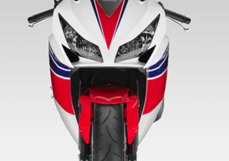 Honda CBR 1000 RR CBR 1000 RR Fireblade (2012 - 16) (9)