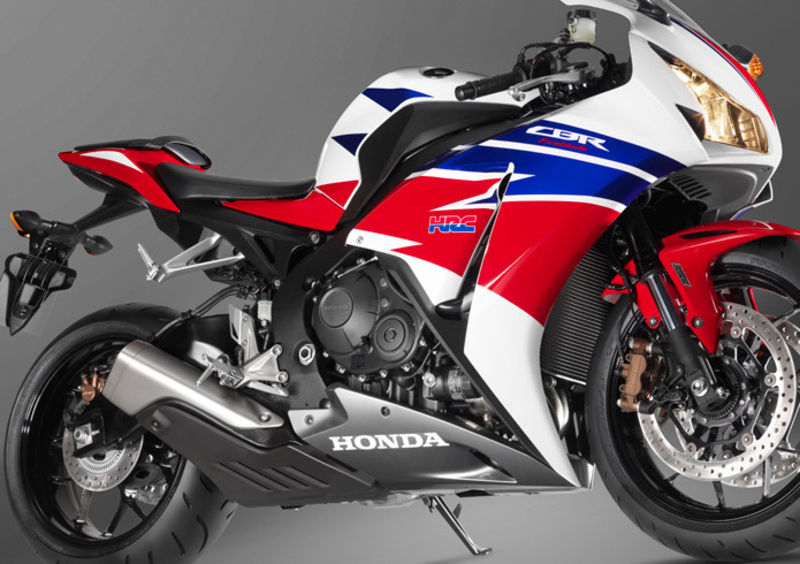 Honda CBR 1000 RR CBR 1000 RR Fireblade (2012 - 16) (7)