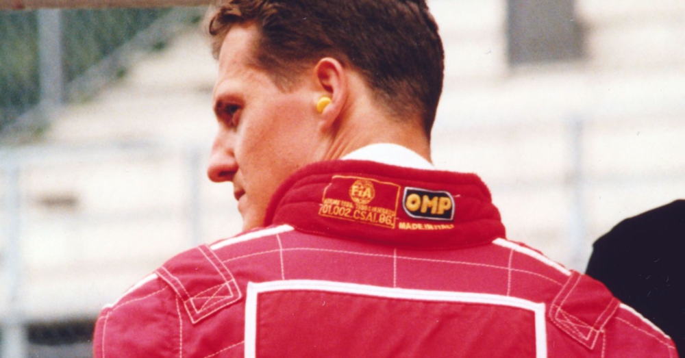 Indifeso ma per sempre pi&ugrave; grande di chi l&#039;ha tradito: la terribile storia delle foto rubate di Michael Schumacher
